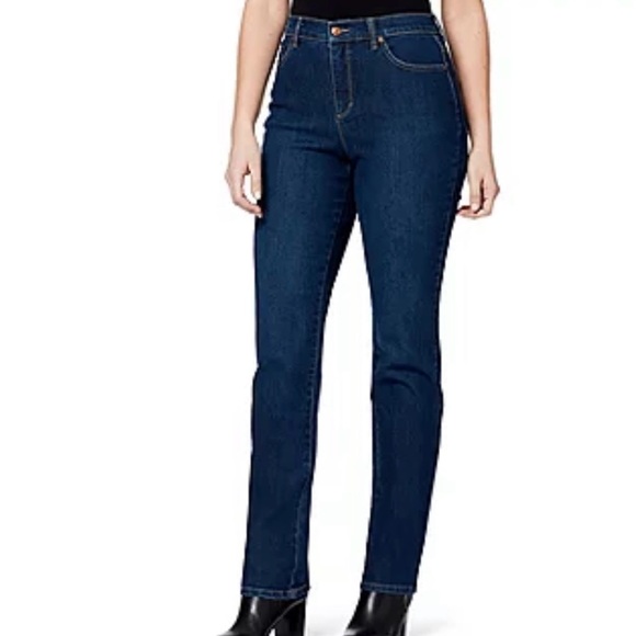 Gloria Vanderbilt Amanda Stretch Fabric High Rise Straight Leg Regular Fit Jean - Picture 2 of 4